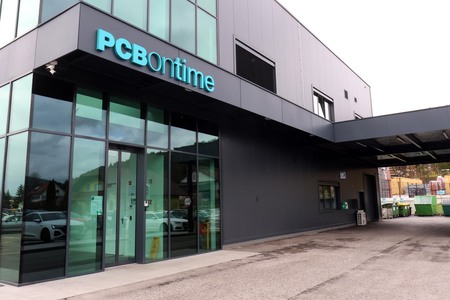 AED NOVA LOKACIJA IN OGLED PROIZVODNJE V PCB ON TIME PODSKRAJNIK 27 FOTO LJUBO VUKELIČ